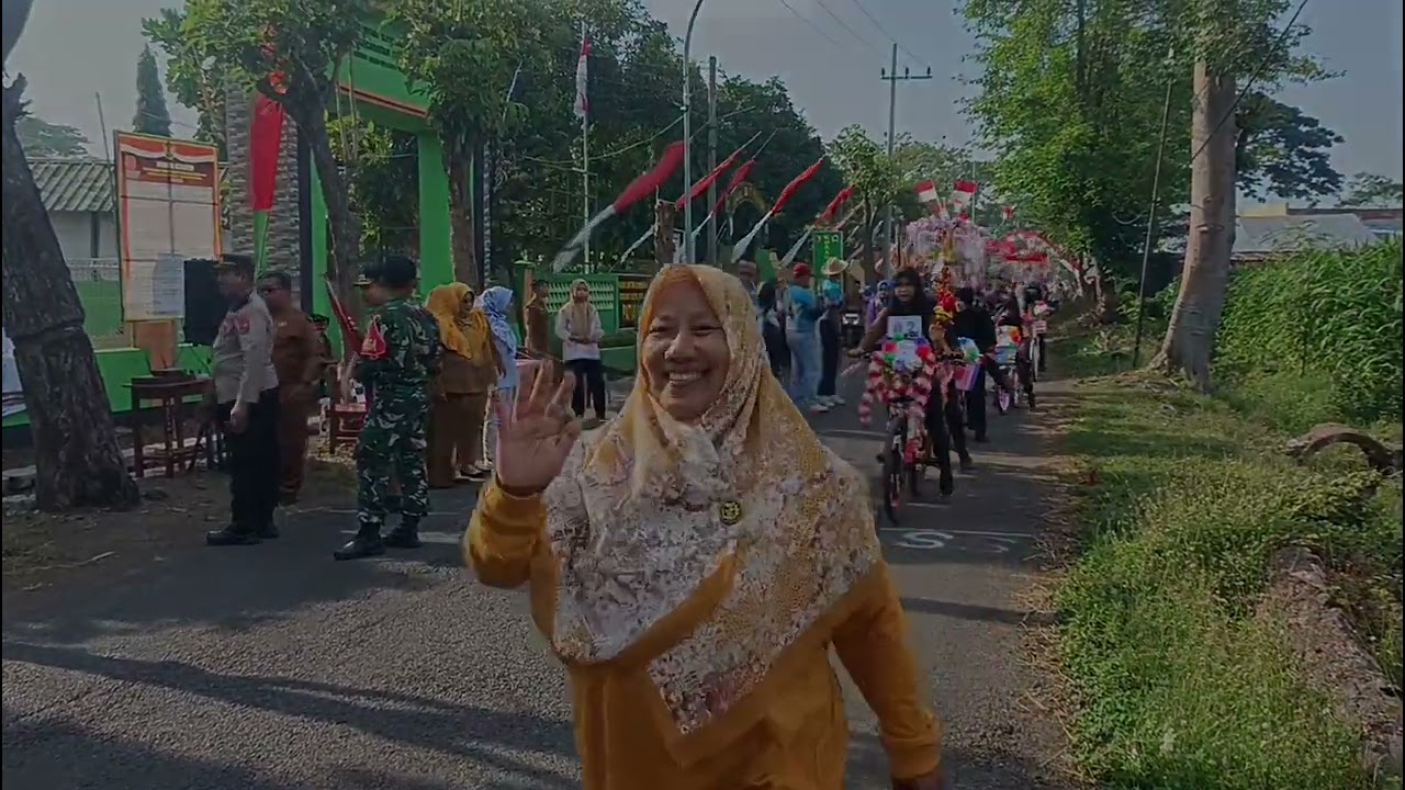 Lomba Sepeda Hias dalam Rangka Memperingati HUT RI Ke-80_ MI Darul Muta'allimin Patianrowo