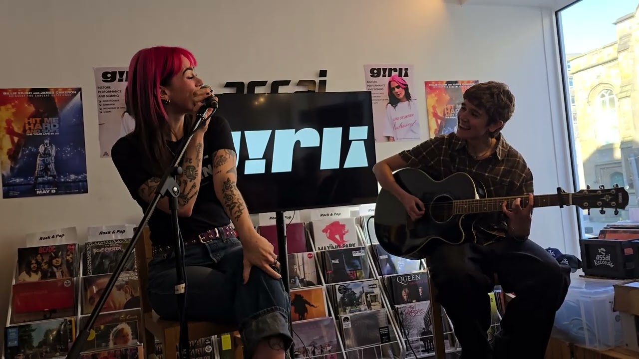 Sleduj girli - The Answer (Acoustic Live) (Assai Records, Edinburgh, 29/04/2026) na YouTube Sleduj girli - The Answer (Acoustic Live) (Assai Records, Edinburgh, 29/04/2026) na YouTube
