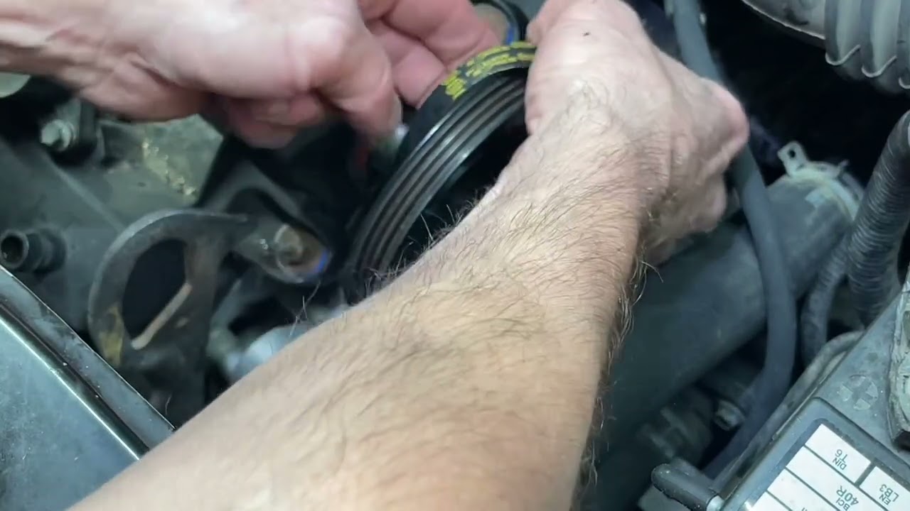 Установка ремня водяного насоса Ford / Mazda / Mercury 3.0 V6 с эластичной посадкой