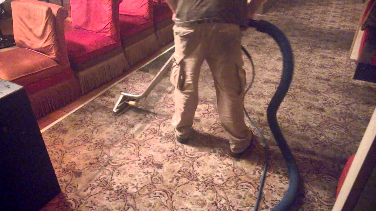 Carpet Cleaning in a Dublin Bar / YouTube