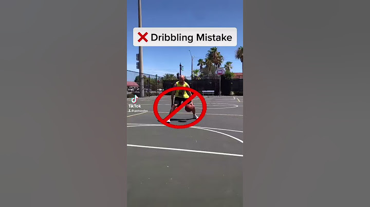 🚫 Common Dribbling Mistake! #Shorts