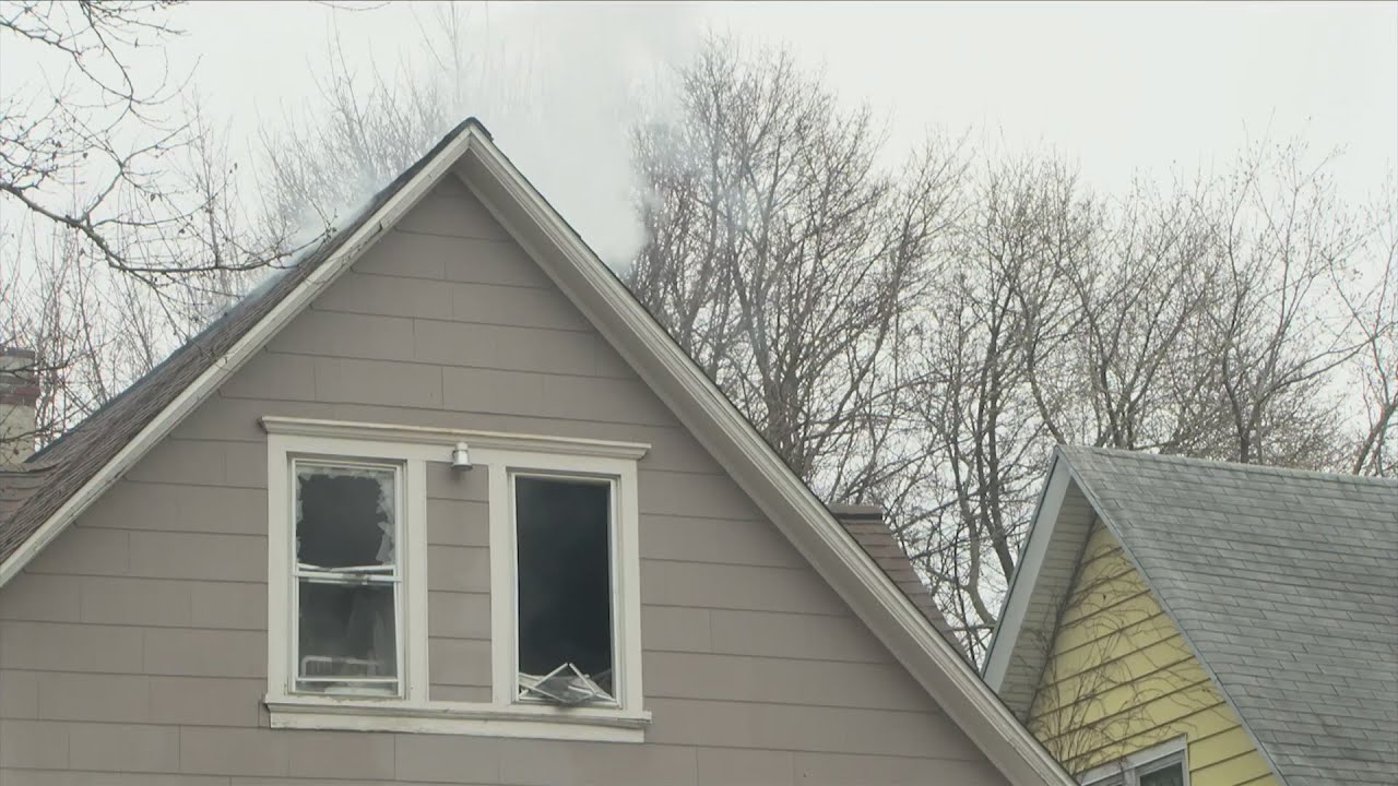 Fire crews respond to house fire on Grand Avenue - YouTube