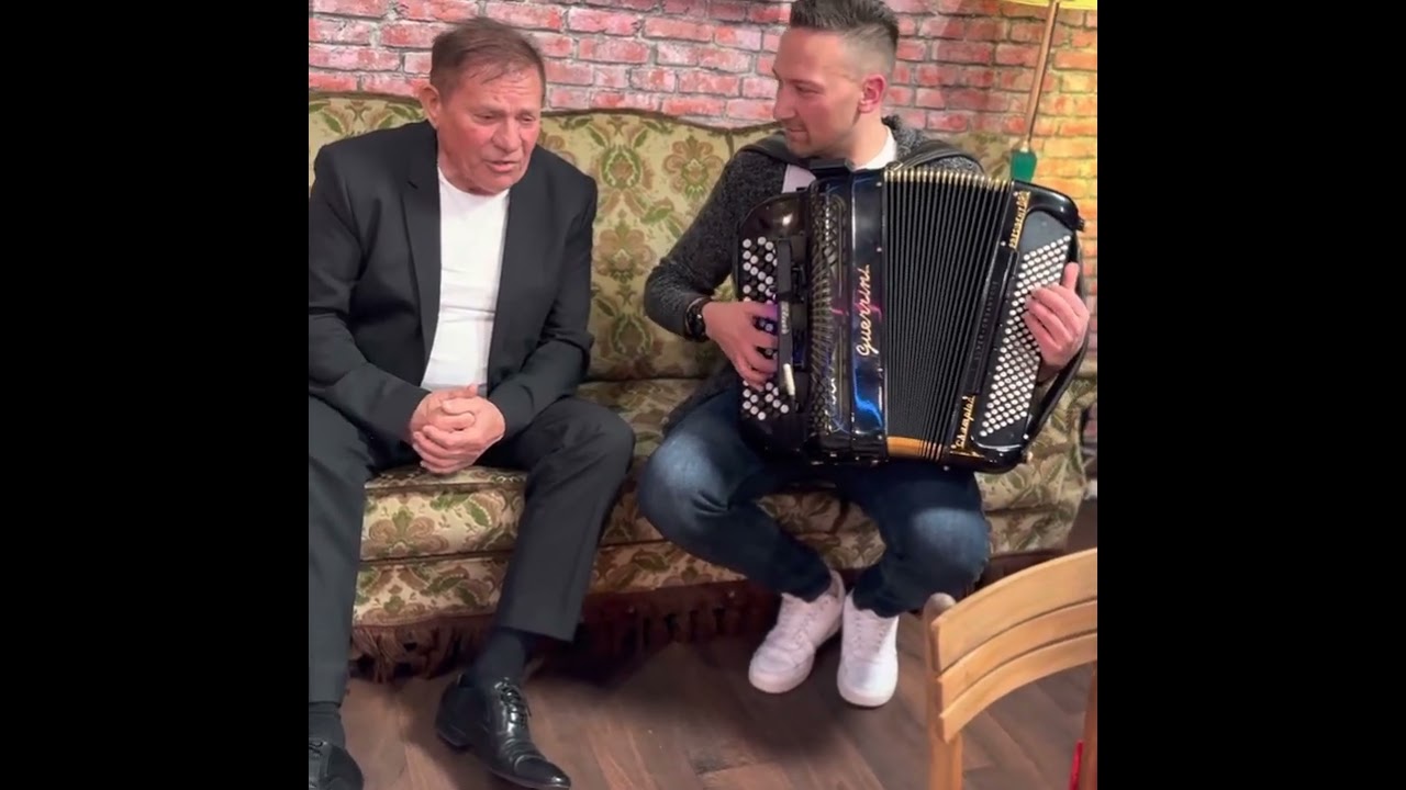 ✨Uživo na 3-4 ✨Milos Bojanić #kafanskovece