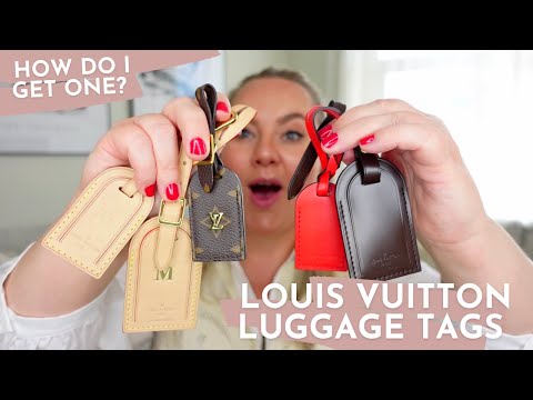 This can also be used to put your luggage tags on your handbags 😄 Wha, LOUIS VUITTON