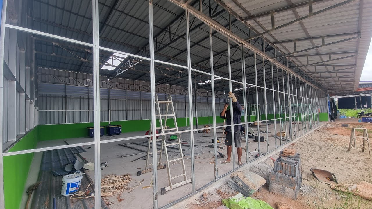 ประตูบานเฟี้ยม สไลด์ข้าง ราคาถูกแบบประหยัด