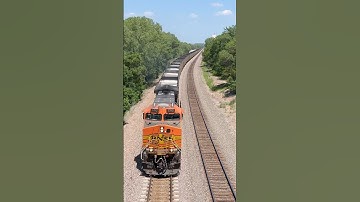 AC4400CW on an empty coal