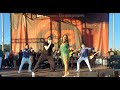 Capture de la vidéo Raymix Dominó Las Fiestas Patrias En Los Ángeles Y Un Dueto Con Mariana Seoane De '3 Minutos'