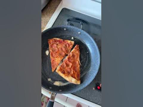 How to cook leftovers #leftovers #pizza #foodreview #foodie #pizzahut #