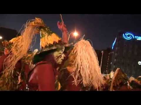 Vidéo: Carnaval brésilien : histoire et traditions, photo