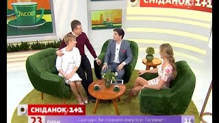 Катя Осадча та Юрій Горбунов в гостях "Сніданку з 1+1" Катя Осадча та Юрій Горбунов в гостях "Сніданку з 1+1"
