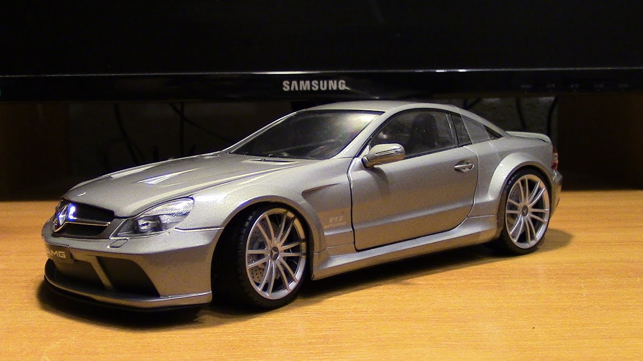 Mercedes-Benz SL65 AMG Black Series 1:18 Scale MotorMax - YouTube