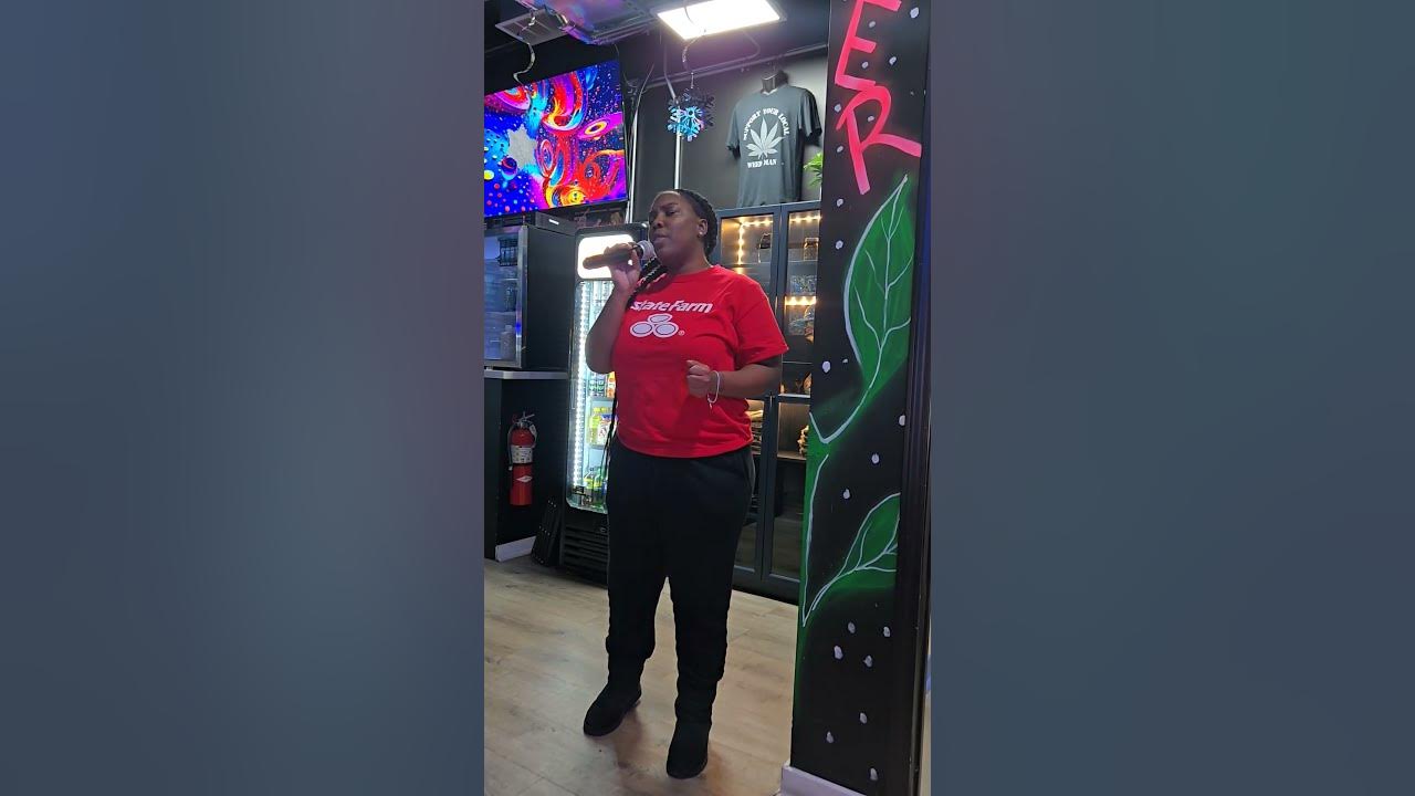 CoverWhitneyHoustonILookToYou #karaoke #singing #singer #livemusic #shortvideo #short #viralvideo