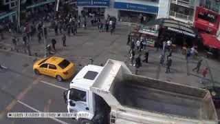 #İzmir Depremi Panik Anı Mobesede!