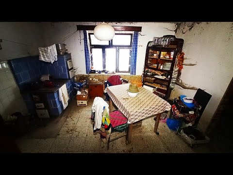 Video: Opuštěný Dům Od Efraima Rubensteina