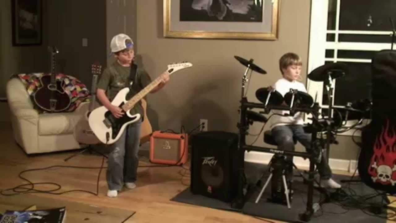 Awesome 10 year old twins rock Back in Black YouTube