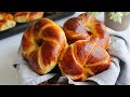 Turkish Buns Achma (Rich Savory Yeast Bread)