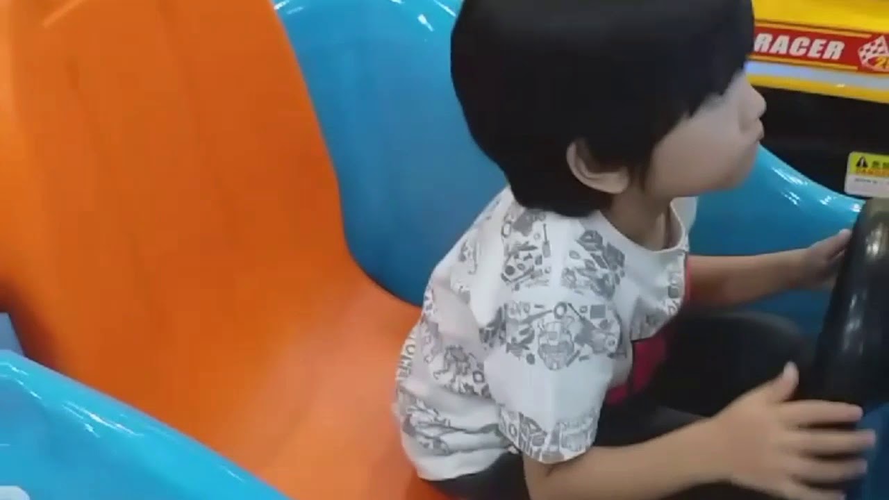 AZKA BERMAIN DI FUN & FIT - YouTube