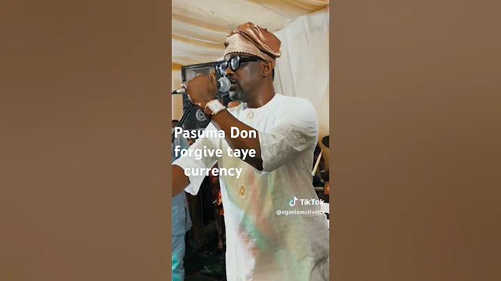 Pasuma forgive taye currency at a show today in Ibadan