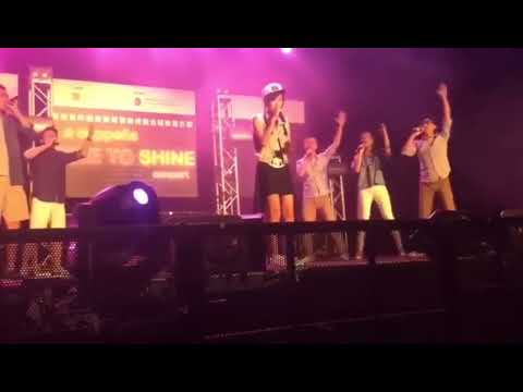 Emiko 14歲時參與無伴奏合唱表演