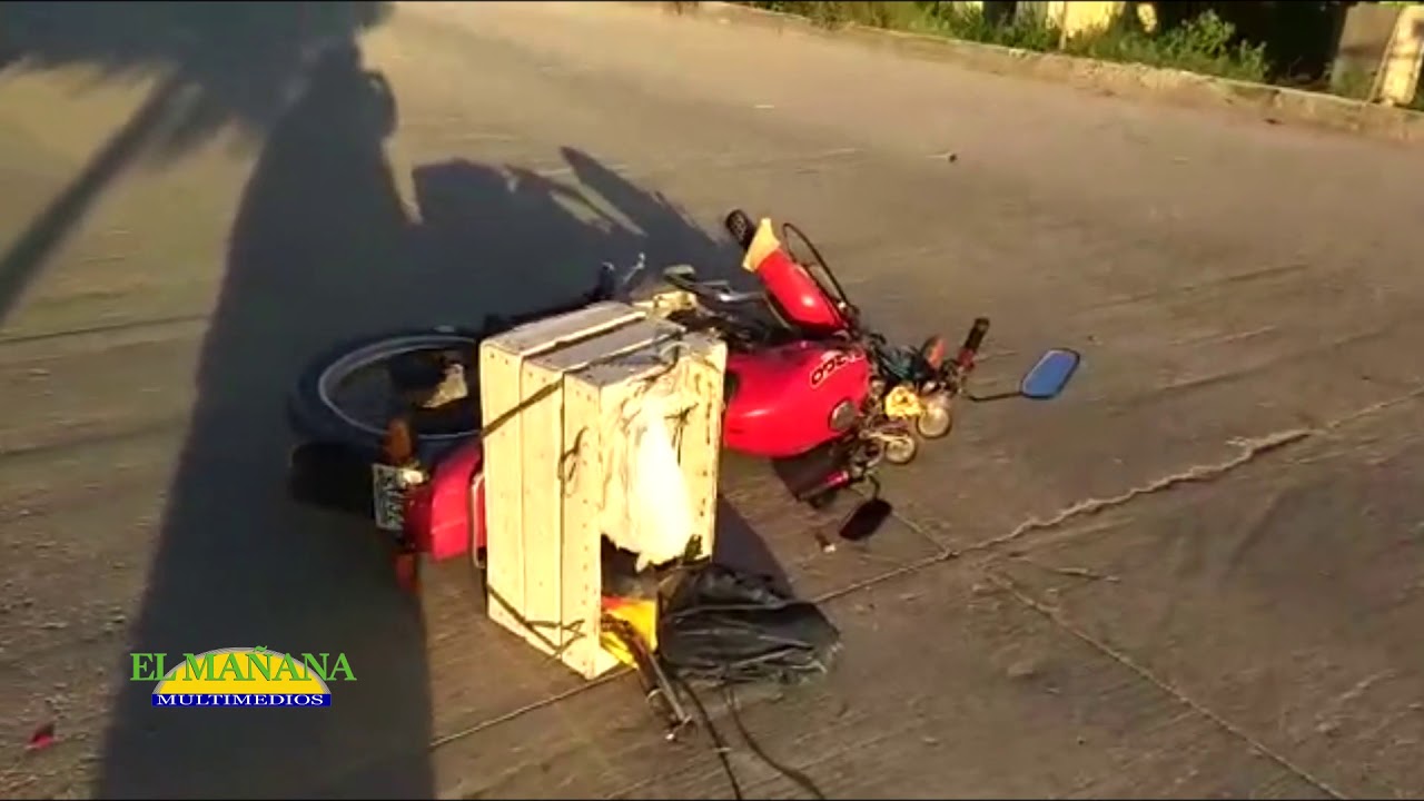Atropellan a motociclista, responsable se da a la fuga - YouTube