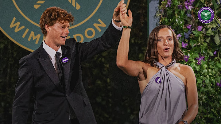Time to Party 💃 | Jannik Sinner and Iga Swiatek Dance at the Champions' Dinner | Wimbledon 2025