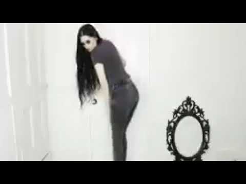 Girl farts in Jeans