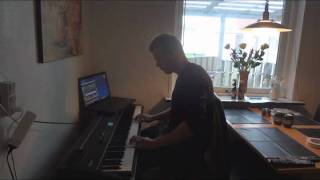 Video thumbnail of "Hvad nu hvis - Alex ft. Nik og Jay - Piano cover"