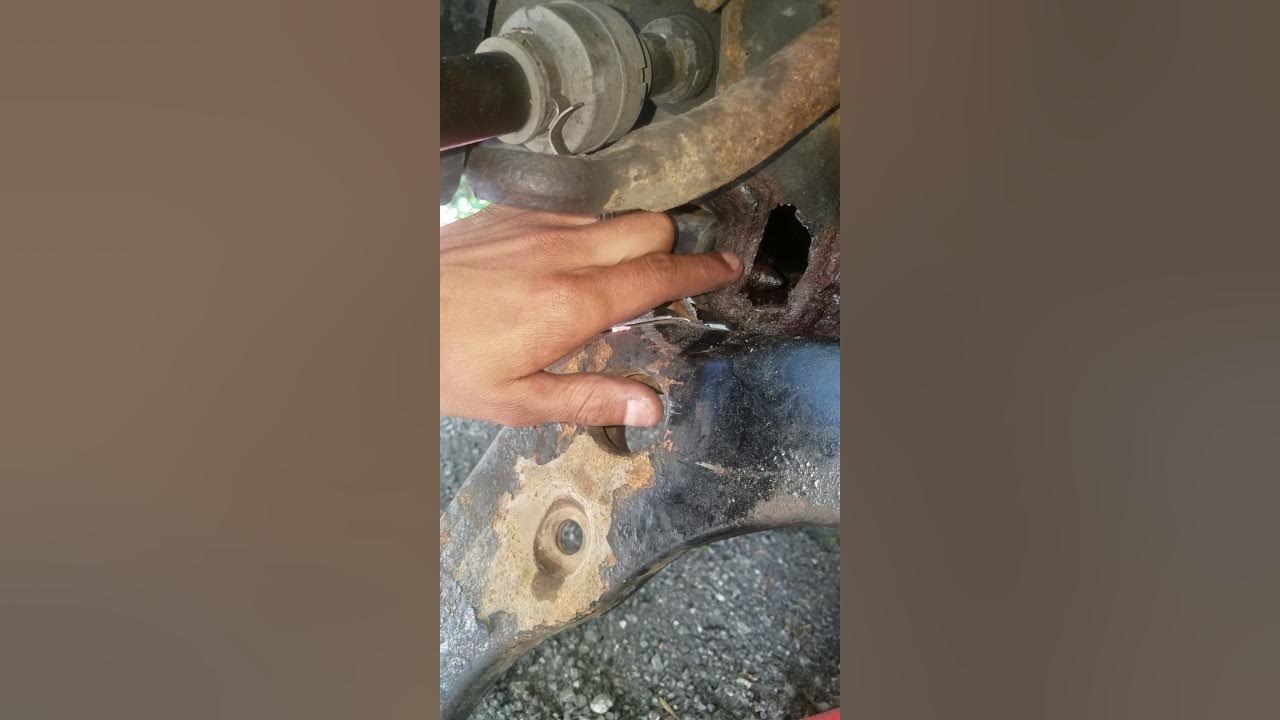 Mitsubishi lancer Lower control arm bolt just spins and how I got it