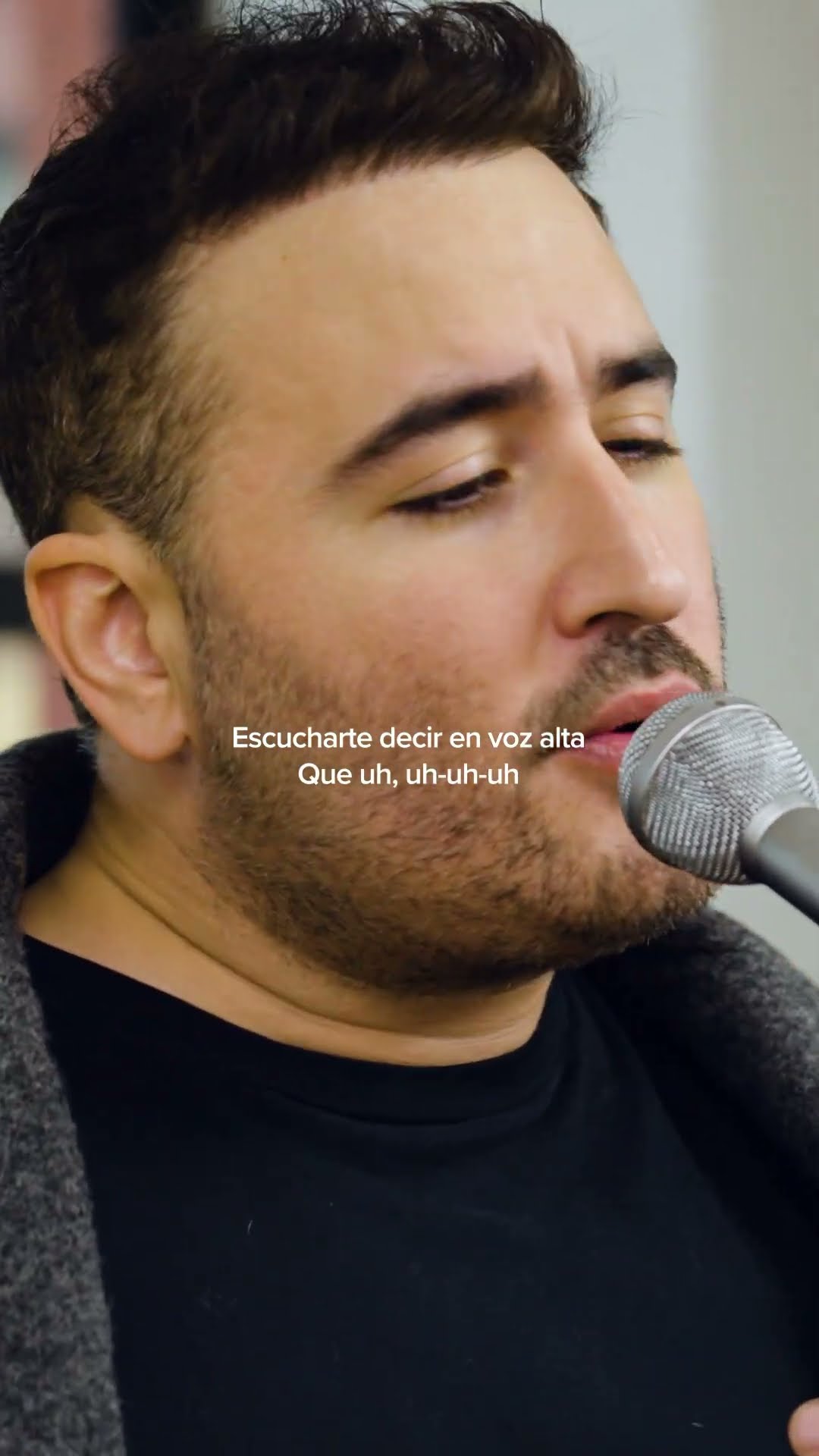 Por cierto, estuvimos cantando unas rolitas para @track-star-show. ¿Ya vieron el en vivo? ??