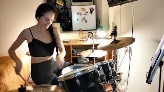 An 8th-note ride pattern