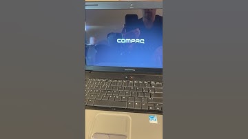 Windows 11 23H2 boot logo on a Intel Pentium Dual Core T4500 on a 2008 Compaq Presario CQ61 part 1