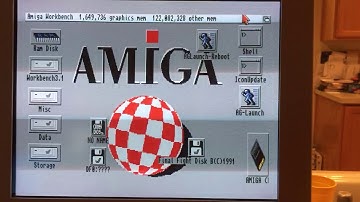 Amiga 600 playing Doom!