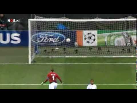 Stankovic Makes The Supergoal From 50 M. - Inter - Schalke 5-4-2011