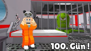 Uzaydaki Hapishaneden Kaçıyorum !!  Roblox