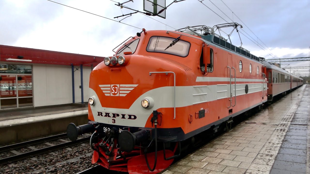 En regnig dag på Skövde Central