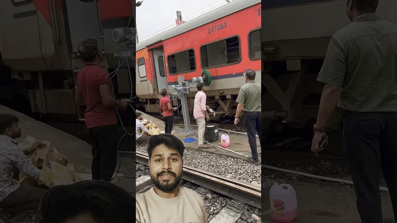 dekho express train kaise saaf kiya jata h 🚉❤️ 
