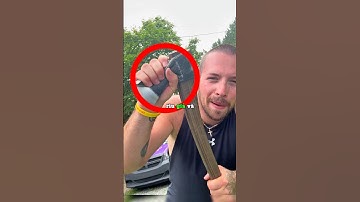 Anh chàng này đã troll người ông của mình bằng chiếc "rìu giả" 😂