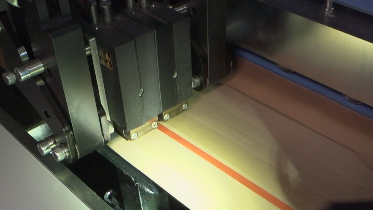 Aufreissfäden und Haftklebeverschlüsse schnell und kostengünstig produzieren