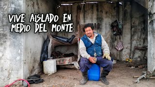 Vive AISLADO en medio del MONTE | Su única compañía, miles de MURCIÉLAGOS