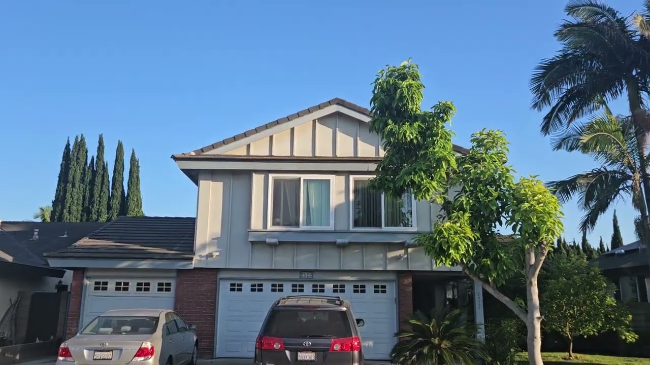 Sean Wellengard having Kentucky fried chicken original recipe