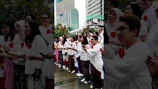 Lagu Sarinah Siapa Yang Nyanyi Hayoo sarinahlaguguisfransjakartabernyanyiwaljinahviral