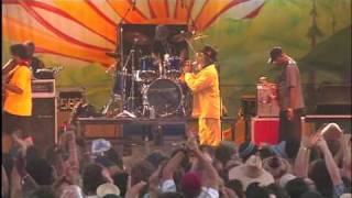 Miniatura de vídeo de "Toots and The Maytals - 54-46 Was My Number (Live at Reggae On The River)"