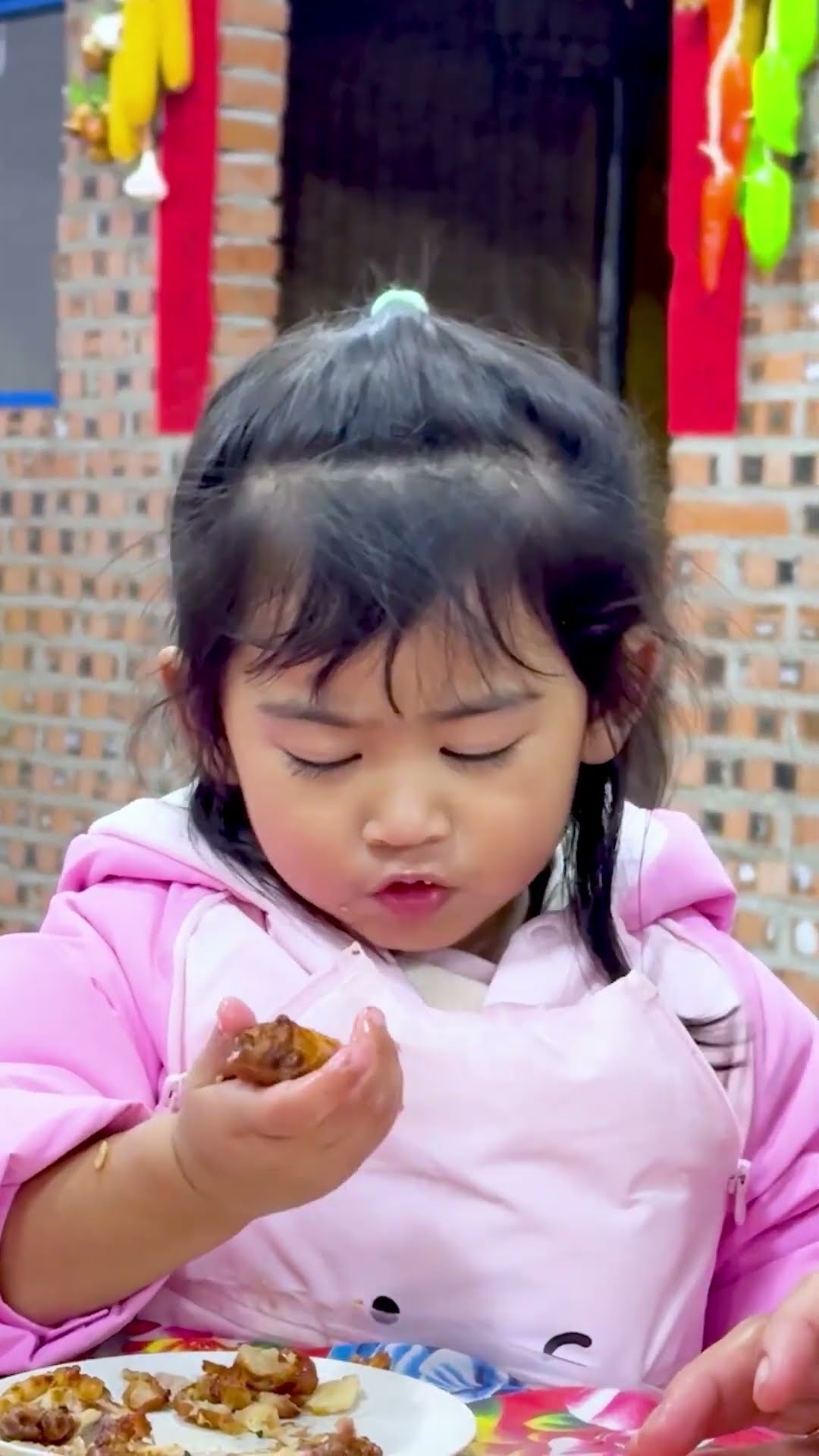Mukbang ayam terbanyak yang pernah ada !! #riaricis