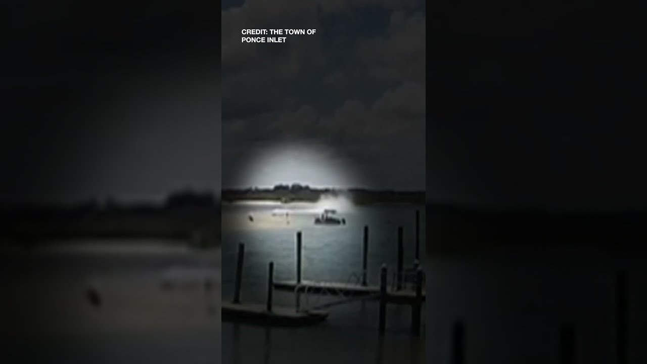 Town Camera Records Moment Of Florida Plane Crash