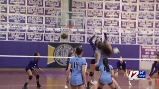 Classical sweeps Johnston 3-0 in girls volleyball