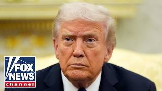 Download lagu Trump announces NEW military base