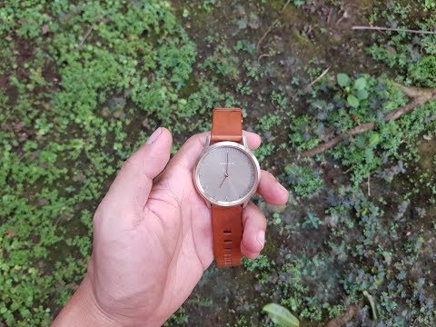 Garmin Vivomove HR Premium Review - A Classy Smartwatch