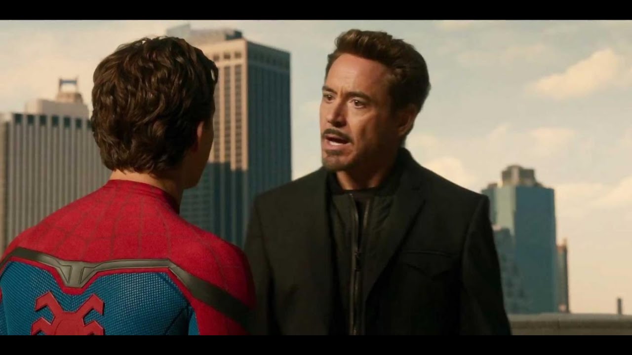 Tony Stark prend le costume de Peter Parker  VF