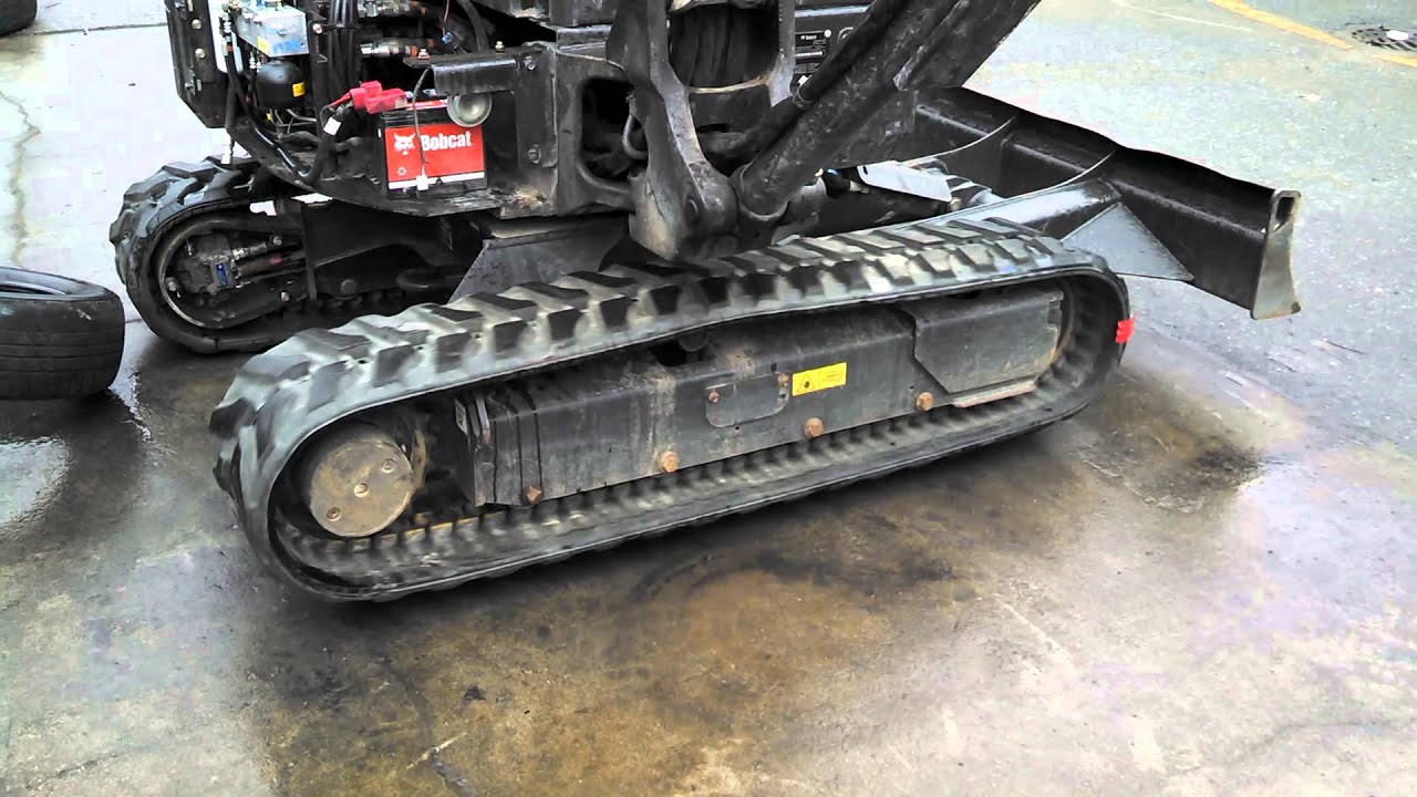 Bobcat excavator track cycle test. YouTube