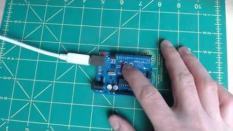 Arduino UNO Hello World LED Blink